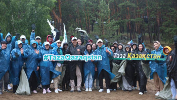 Фотография к новости: Бурабайдағы туристік маусым «Таза Қазақстан» акциясымен басталды