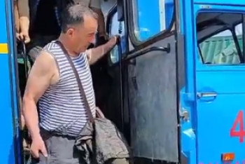 Фотография к новости: ТЖМ құтқарушылары 60 шетел азаматын эвакуациялады