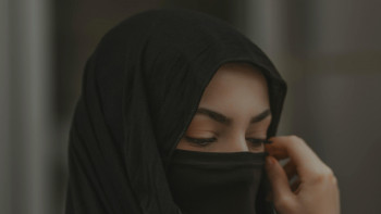 Фотография к новости: Ұлыбританияда жұмыс орнында паранджа киюге тыйым салу ұсынылды