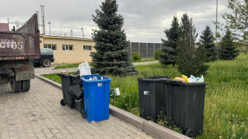 Фотография к новости: Кездейсоқ байлық: Әйел адам қоқыстан 187 миллион теңге тауып алды