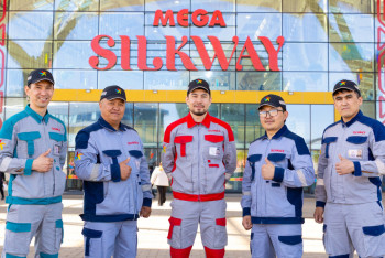 Фотография к новости: Мен MEGA Silk Way-де жұмыс істеймін