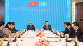 Фотография к новости: Депутаттар қазақ-қырғыз шекарасындағы сауда-логистикалық кешен құрылысын талқылады