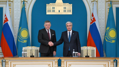 Роберт Фицо: Словакияны азат етуге қосқан үлестеріңізге ризашылығымды білдіремін