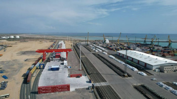 Фотография к новости: Ақтауда Каспий теңізі акваториясындағы ең ірі контейнерлік хаб іске қосылды