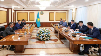 Фотография к новости: Бектенов қытайлық инвесторлармен Қызылордадағы газ жобасын талқылады