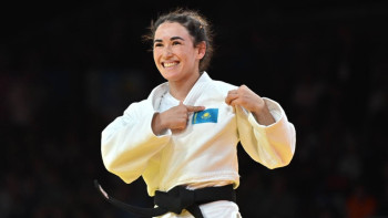 Фотография к новости: Тарихи сәт: Әбиба Әбужақынова – әлем чемпионатының күміс жүлдегері