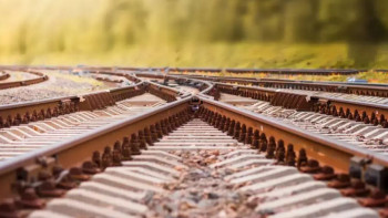 Фотография к новости: Алматы облысындағы теміржолда пойыз бен көлік соқтығысты