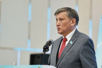 Фотография к новости: Сенатор Тоқаев жасаған бастамаға пікір білдірді