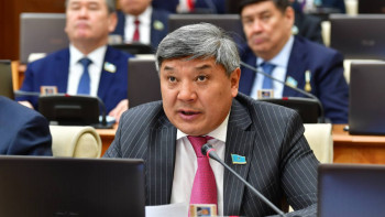 Фотография к новости: "Бюджет ұлғайды, нәтиже аз": Депутат шетелдегі оқу-жаттығу жиындарын сынға алды