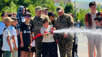 Фотография к новости: Азаматтық қорғау: 950 маман мен 600 волонтер оқытылды