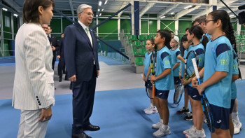 Фотография к новости: Президент елордадағы теннис орталығының жұмысымен танысты