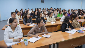 Фотография к новости: ҰБТ тапсырмаған 18 мың студент: Сенатор білім беру жүйесіндегі мәселені көтерді