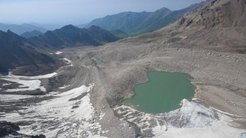 Фотография к новости: Алматы әкімі таулы аймақтарға тікұшақпен шолу жасады