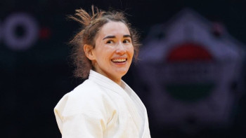 Фотография к новости: Әбиба Әбужақынова әлемдік рейтингте екінші орынға көтерілді