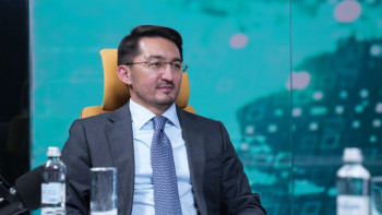 Фотография к новости: Ауылдарға интернет жеткізуге 84 млрд теңге бөлінеді – Мәдиев