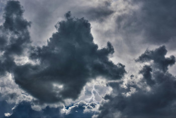 Фотография к новости: Найзағай, бұршақ: 17 облыста дауылды ескерту жарияланды