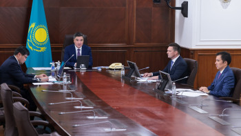 Фотография к новости: Олжас Бектенов ЕАДБ Кеңесінің төрағасы болып сайланды