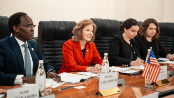 Фотография к новости: Қазақстан мен АҚШ арасындағы діни мәселелер талқыланды