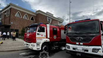 Фотография к новости: Елордада  екі қабатты дәмханада өрт шықты