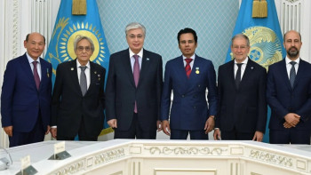 Фотография к новости: Тоқаев әлемдік нейрохирургия саласының өкілдерімен кездесті