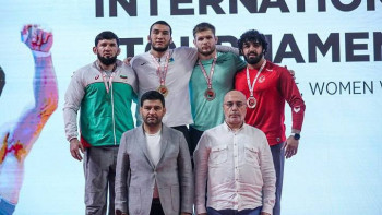 Фотография к новости: Қазақстандық балуандар Түркияда топ жарды