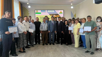 Фотография к новости: Өскеменде күнбағыс өсірудің озық технологиялары талқыланды