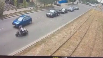 Фотография к новости: Алматыда мопед ұрлаған күдікті полицейді жолда сүйреді