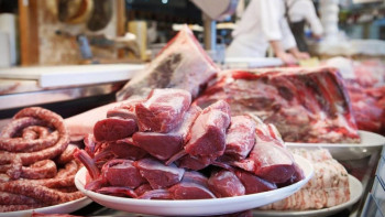 Фотография к новости: Астанада ауру малдың еті сатылып жатқаны рас па?