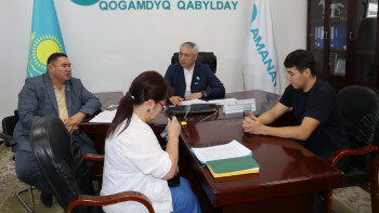 Фотография к новости: Халықпен кездесу: Депутат әлеуметтік проблемаларды шешуге уәде берді