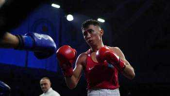 Фотография к новости: Әлем кубогы: Махмұд Сабырхан қарсыласын нокаутпен жеңді