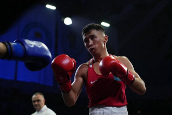 Фотография к новости: Әлем кубогы: Махмұд Сабырхан қарсыласын нокаутпен жеңді