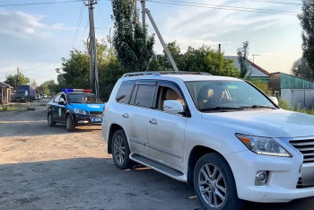 Айыппұлдан қашқан жүргізуші көлігінен айырылды