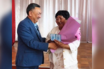 Фотография к новости: 51 жыл бойы еңбек еткен дәрігер бірде-бір марапат алмаған