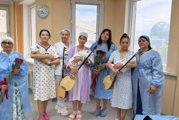 Астанада дүниеге келген нәрестелерге қазақтың ұлттық аспабы сыйға берілді