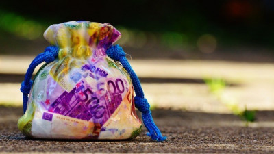 Әлемдегі қарызы ең көп елдер белгілі болды