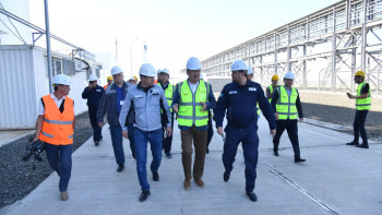 Фотография к новости: Мәжіліс депутаттары Атыраудағы кәсіпорындарды энергиямен қамту мәселесін қарады