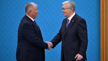 Фотография к новости: Тоқаев су шаруашылығы саласының қызметкерлерін марапаттады