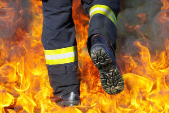 Фотография к новости: Алматыда өрт сөндіруге барған мамандардың техникасы істемей қалған