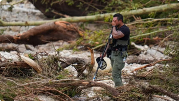 Фотография к новости: Техастағы су тасқынынан 120 адам қаза тапты, 160 адам із-түзсіз жоғалды