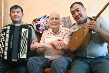 Фотография к новости: "97 жастағы батыр": Жеңісті жақындатқан жауынгер 98 жасқа келді