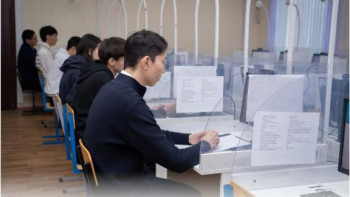 Фотография к новости: Биыл 210 мың талапкер ҰБТ тапсырды