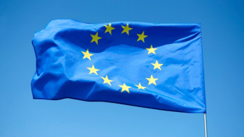 Фотография к новости: ЕО тамызға дейін АҚШ-қа қарсы баж салығын енгізбейді