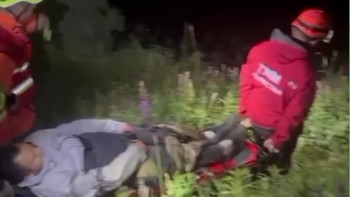 Фотография к новости: Іле Алатауында жарақат алған қытайлық турист құтқарылды