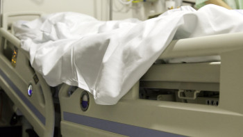 Фотография к новости: Атырауда 9 жасар баланың үстіне электрлі мотоцикл құлап, ауруханаға жеткізілді