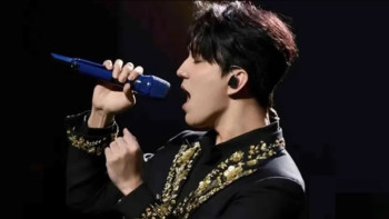 Фотография к новости: Димаш жанкүйерлерін жаңа образымен таңғалдырды