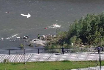 Фотография к новости: Өскеменде ана мен бала өзенге ағып кете жаздады