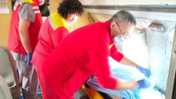 Фотография к новости: Дәрігерге шабуыл: хирург Қостанайдан Астанаға арнайы рейспен жеткізілді