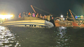 Фотография к новости: Вьетнамда круиздік кеме апатынан 34 адам қаза тапты