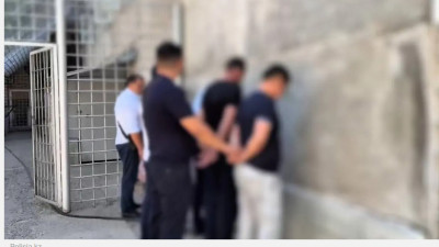 Шымкентте пәтер тонап, тасада жүргендер ұсталды