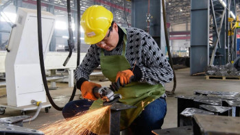 Фотография к новости: Атырауда жұмыссыздықпен күрес қалай жүріп жатыр?